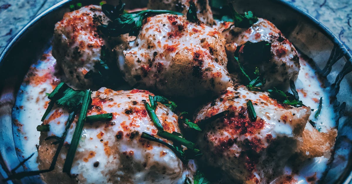 Apple cider vinegar in roasting pan - Cooked Food Close-up Photography