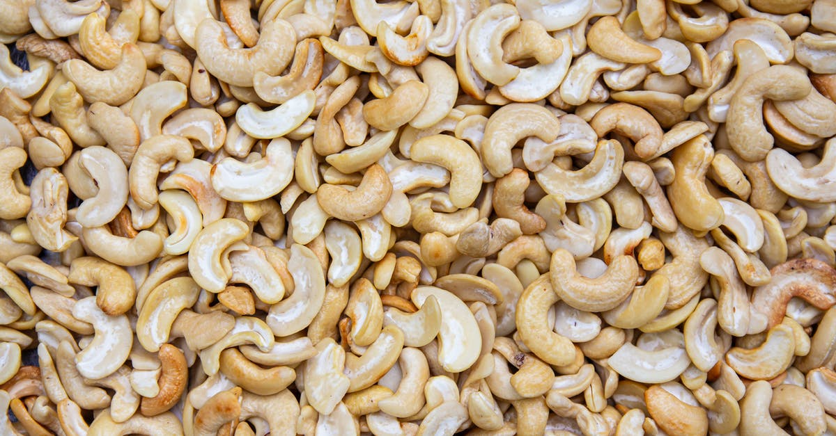 Are roasted nuts nutritionally different from raw nuts? - Photo of Cashew Nuts