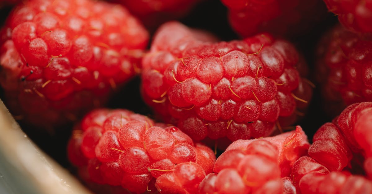 Are soft root vegetables edible? - Heap of fresh ripe raspberries in bowl