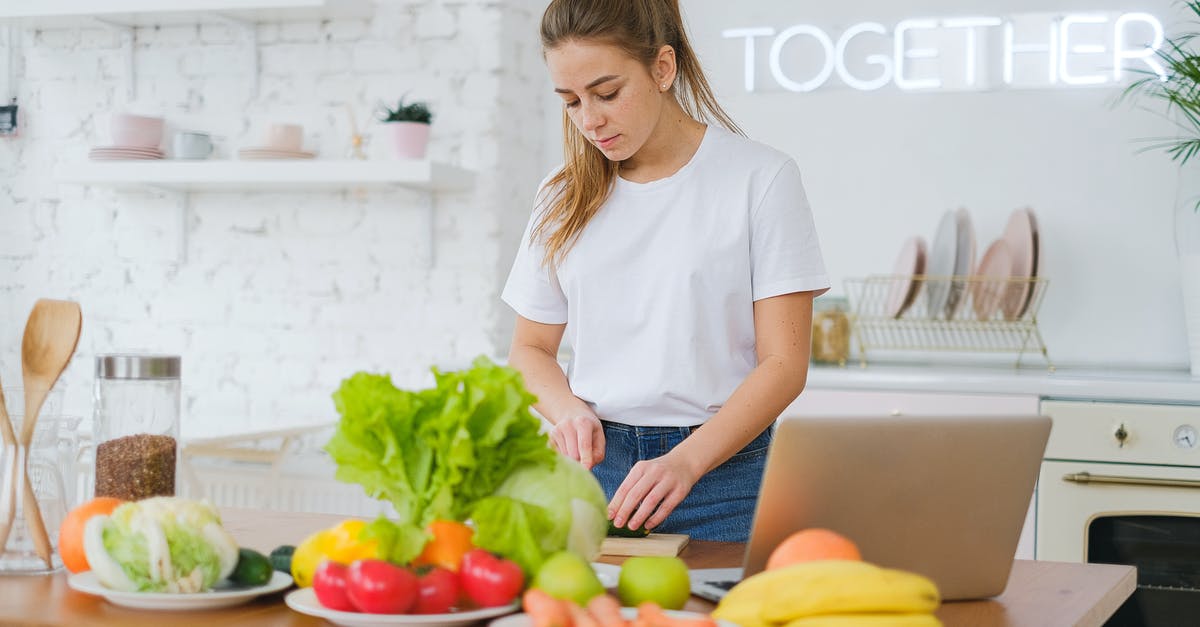 Banana blossoms versus bean sprouts - Free stock photo of balanced diet, breakfast, broccoli