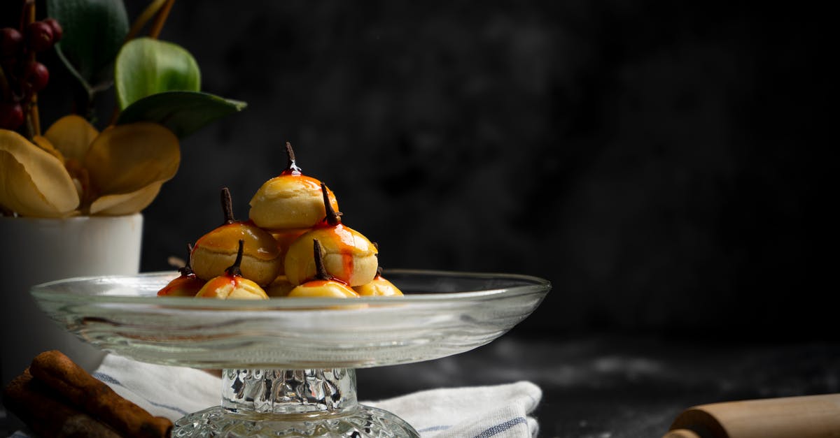 Can I freeze cinnamon buns in unbaked roll form - Yummy baked desserts in glass vase