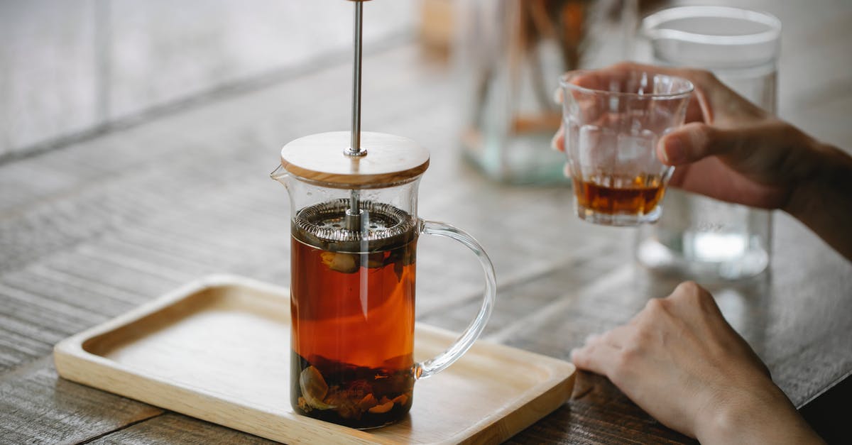 Can you brew black tea in a macchinetta? - Crop unrecognizable woman drinking fresh black tea