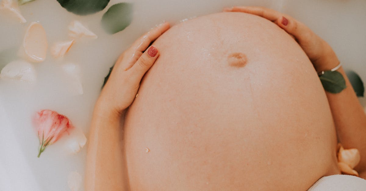 Can you cure pork belly with skin and not replace the water? - Pregnant Woman Sitting on Bathtub