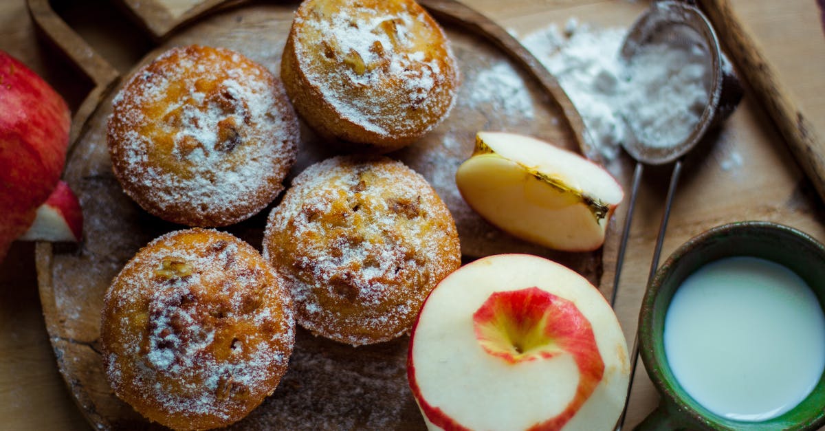 Convert vitamin powder to something edible [closed] - Sweet dessert with fresh apples on wooden board