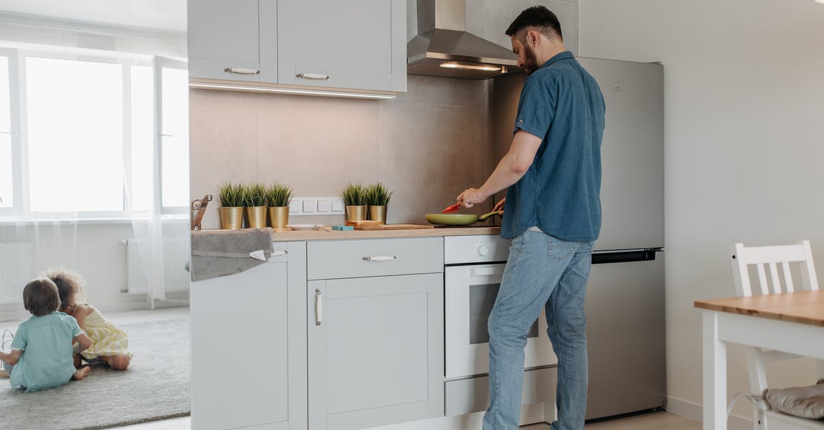 Cooking custard for crème brûlée macarons - Free stock photo of apartment, breakfast, cabinet