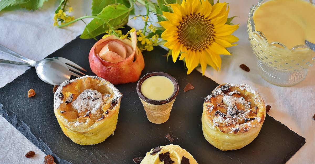 Cooking fruit with or without sugar solution - Sunflower Beside Pastry Dish