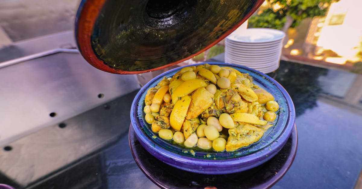 Cooking fruits with hot sauces - Yellow Corn