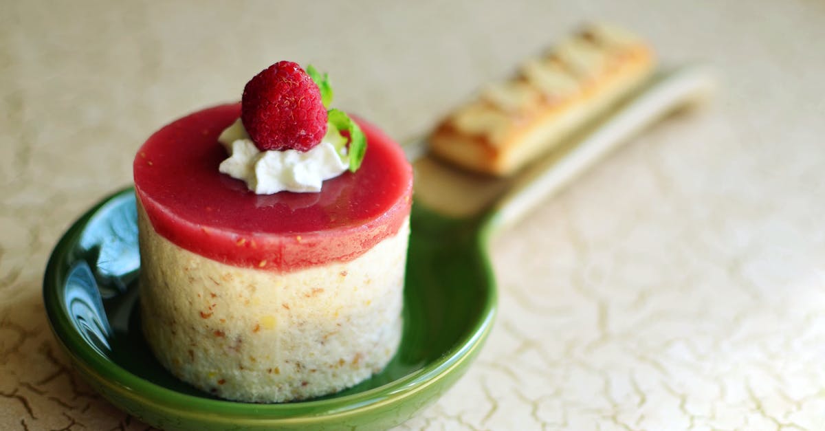 Cream or butter in a pudding - Berry Dessert