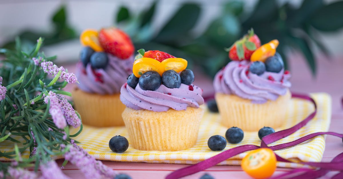 Culinary uses for lavender - Composition of lavender and cupcakes with purple cream