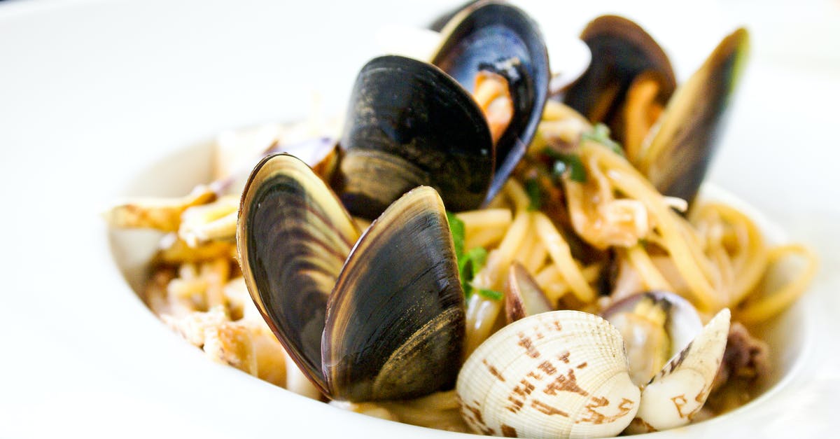Debeard or purge mussels first? - Seashell Dish