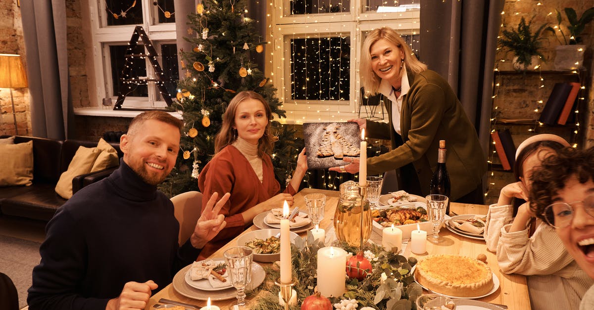 Do blueberries affect gelatin's ability to set? - Family Having a Christmas Dinner Together