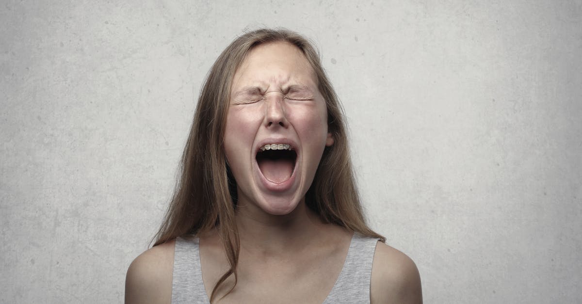 Do honing steels wear out? - Woman in Gray Tank Top