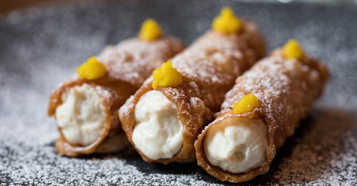 Filling vs Frosting - Yummy cannoli dessert on plate