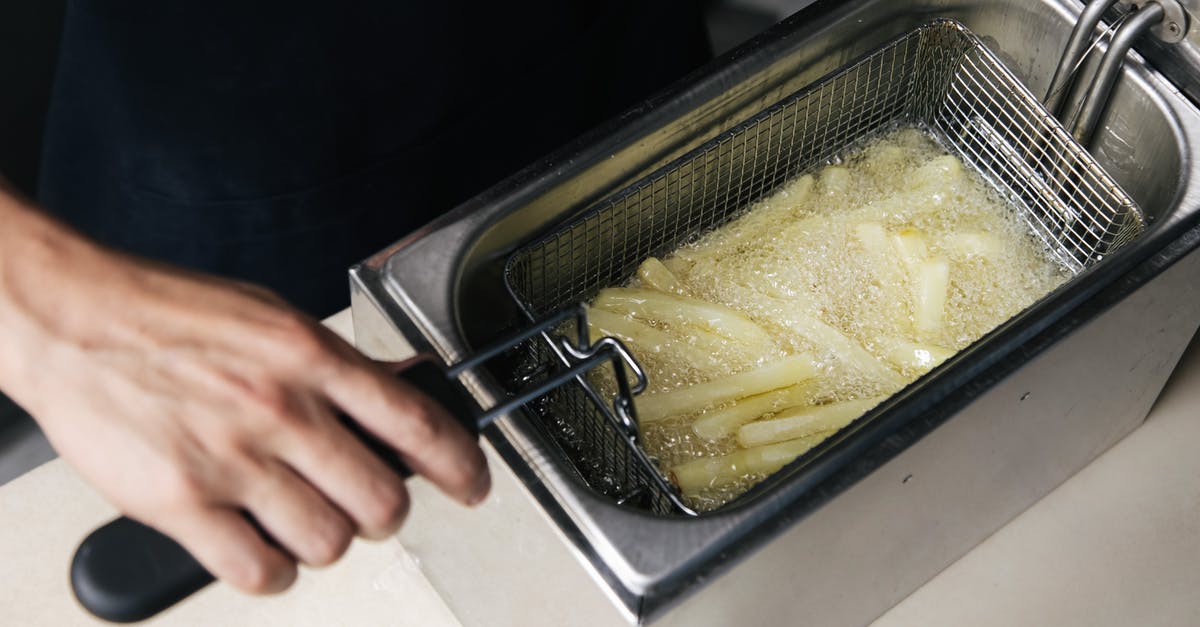 Frying - Straw potatoes in fryer - Free stock photo of baking, boiling, chef