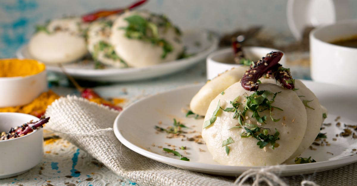 How are puffed rice cakes flavoured? - Delicious dumplings with with herbs and veggies