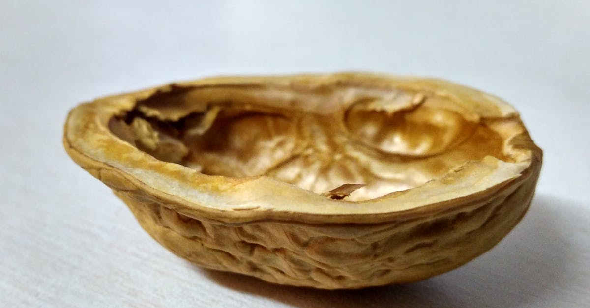 How can I quickly shell pine nuts? - Brown Walnut Coat