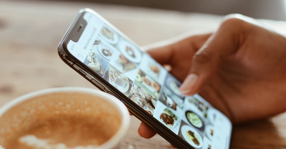 How do I reheat a casserole in the microwave? [closed] - Selective Focus Photography of Person Using Iphone X