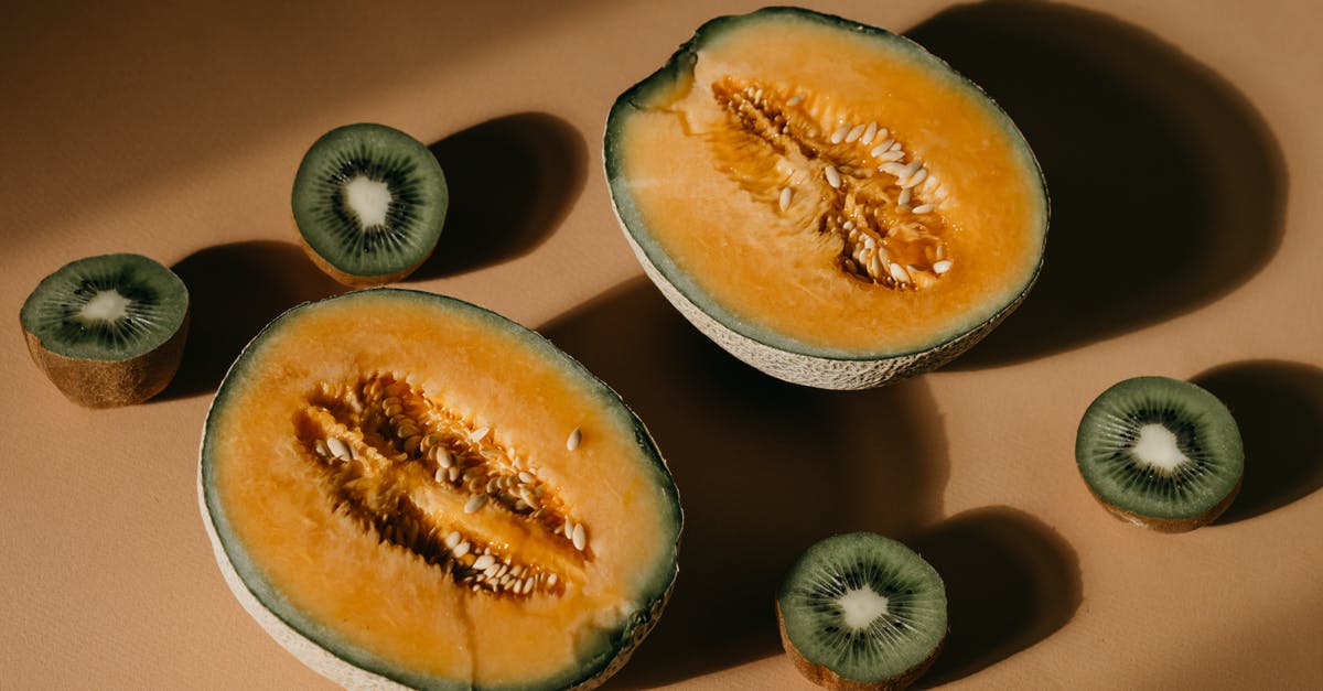 How do I tell if a cantaloupe is ripe? - Sliced Melon and Kiwis