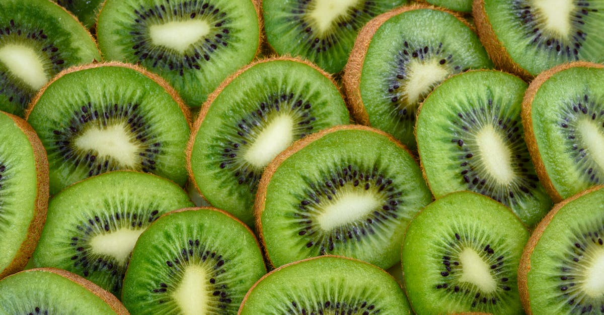 How is Kiwifruit used to tenderize Meat? - Sliced Kiwi Fruits