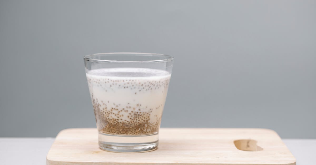 How long should chia seeds soak? - Glass of tasty pudding with chia seeds