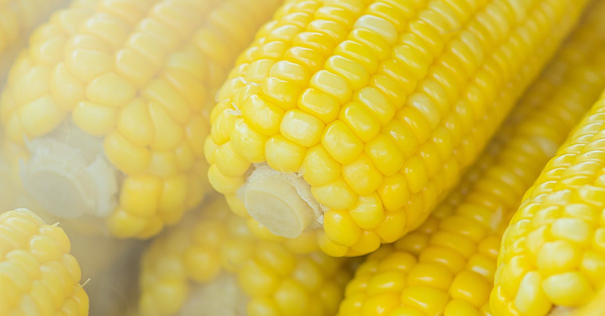 How long should one steam food to reheat safely? - Pile of Sweet Corns