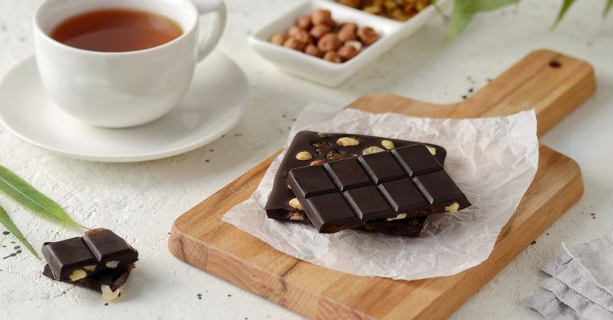 How much does a cup of hazelnuts weigh? - Broken Chocolate Bar and a Cup of Tea