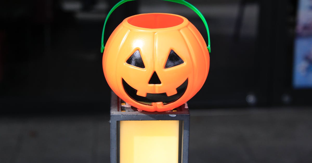How to deconstruct a pumpkin - A Jack O Lantern Plastic Bucket