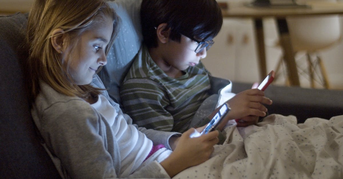 How to extend holding time for poached eggs? - Kids Using Gadgets While on a Sofa Bed