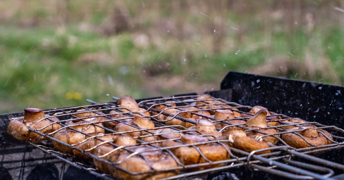 How to grill portabello mushrooms properly - Grilled Mushrooms on Black Grill