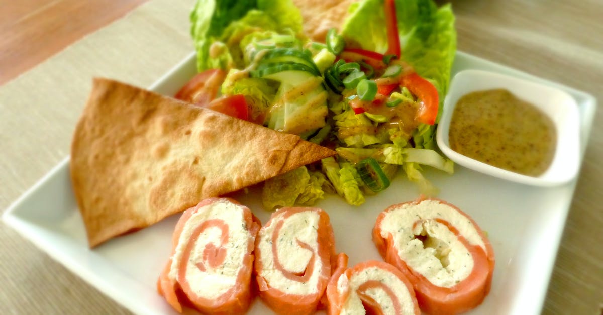 How to have flaky chicken breading [duplicate] - Vegetable Salad With Flat Bread