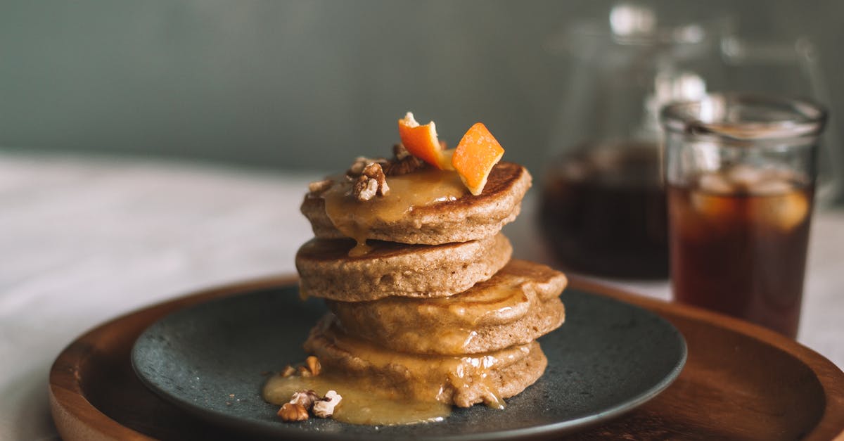 How to make a sauce based on tea - Stack of Pancakes With Sauce