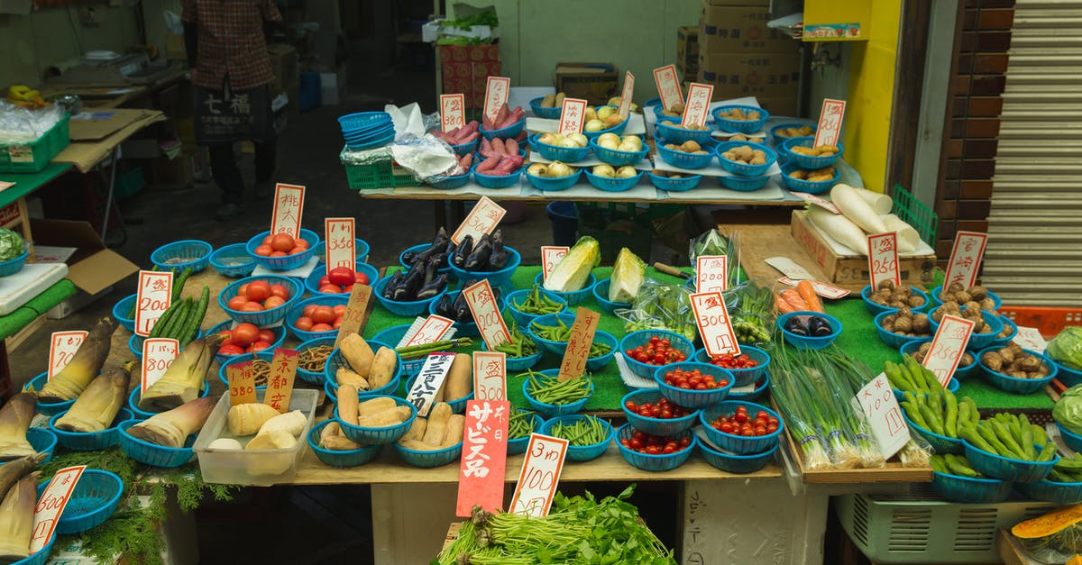 How to store Onion - Japanese trader selling fresh tomatoes and other fresh vegetables to customers in the street market