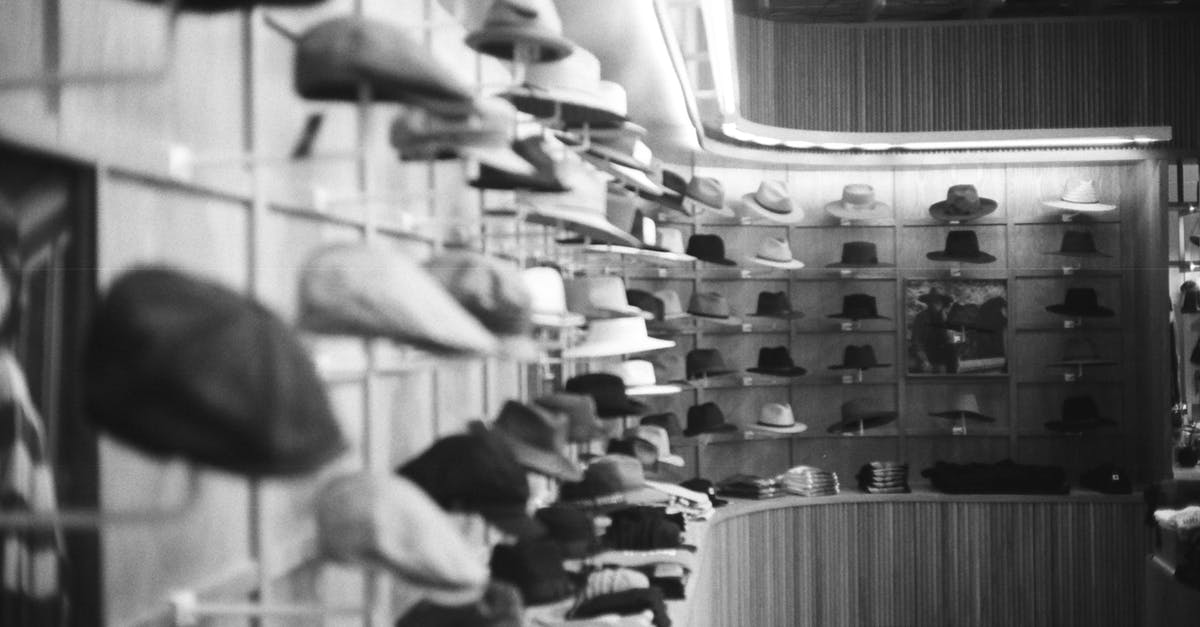 How to store spinach to extend its shelf life? - Grayscale Photo of People Sitting on Chair