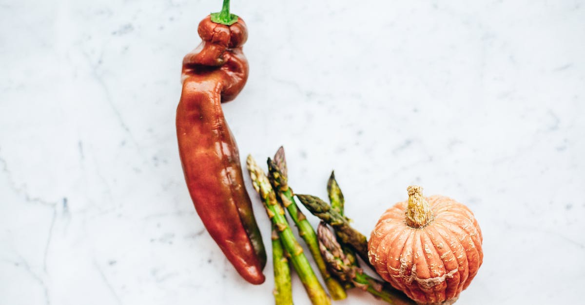 Imparting flavor to steamed vegetables - Raw Ingredients Asparagus Pumpkin and Chili