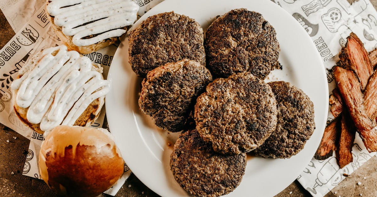 Is freezing browned meat the best option - Delicious burgers and buns on table