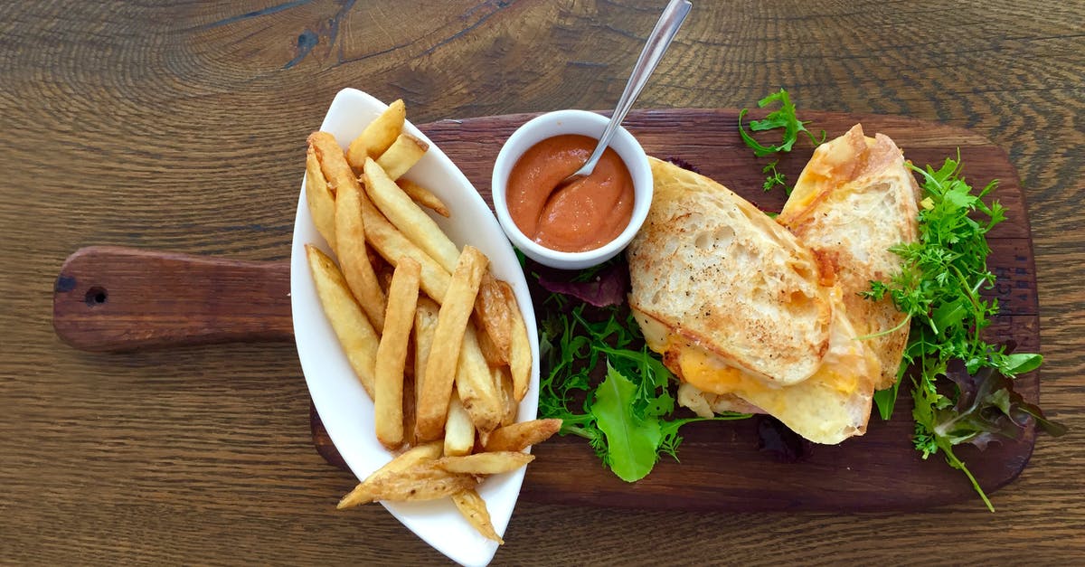 Make tomato sauce from fresh tomatoes? [closed] - Brown Wooden Tray