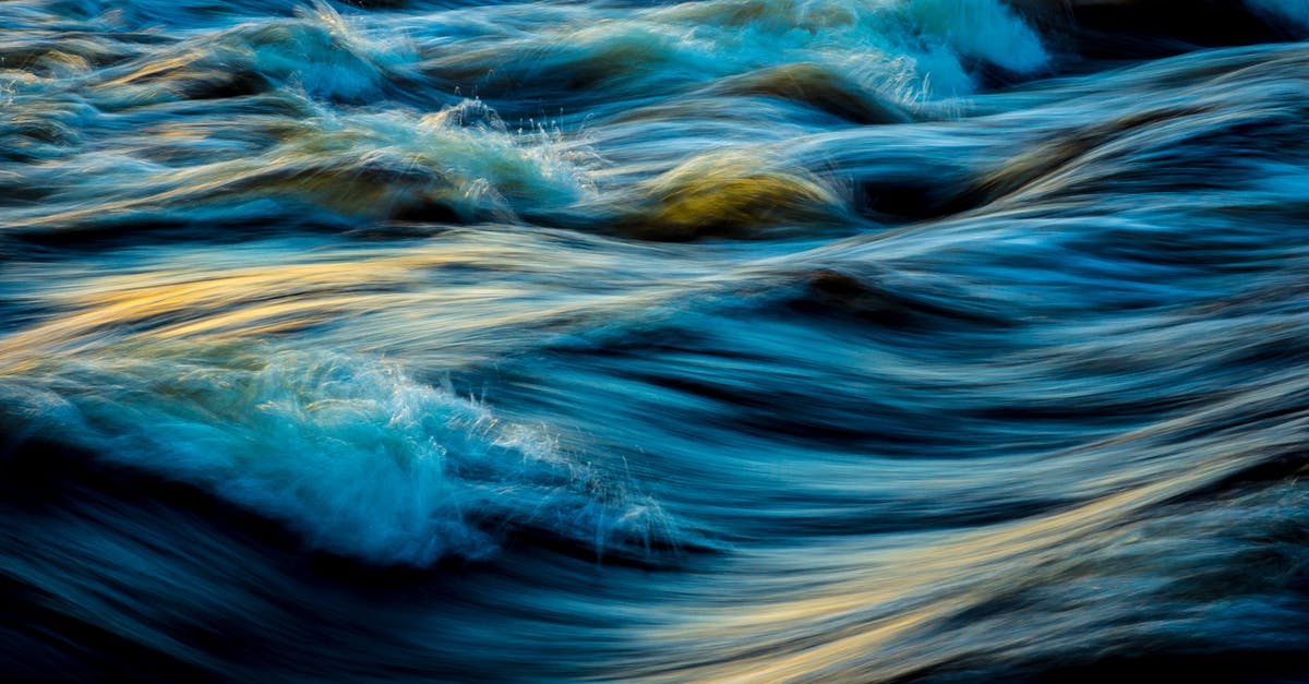 Making Nutella flow Smoothly - Macro Photography of Water Waves