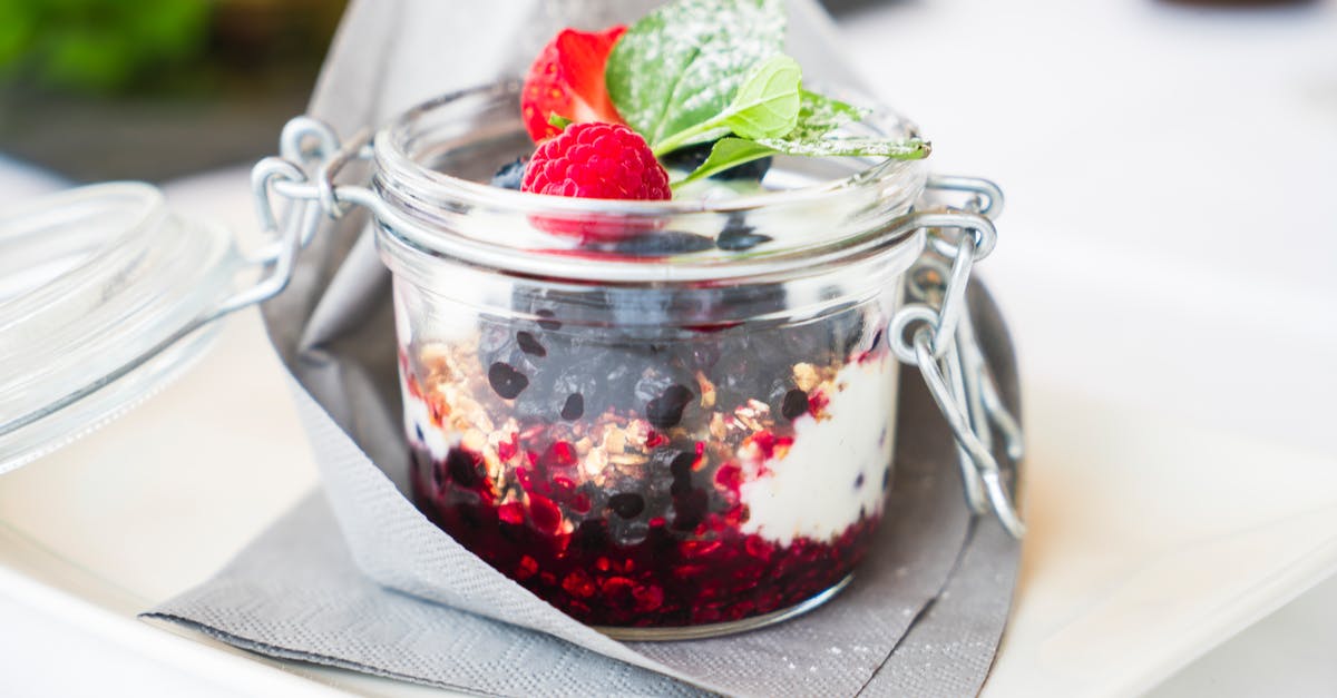 Possible to freeze jam in glass? - Raspberries Fruits