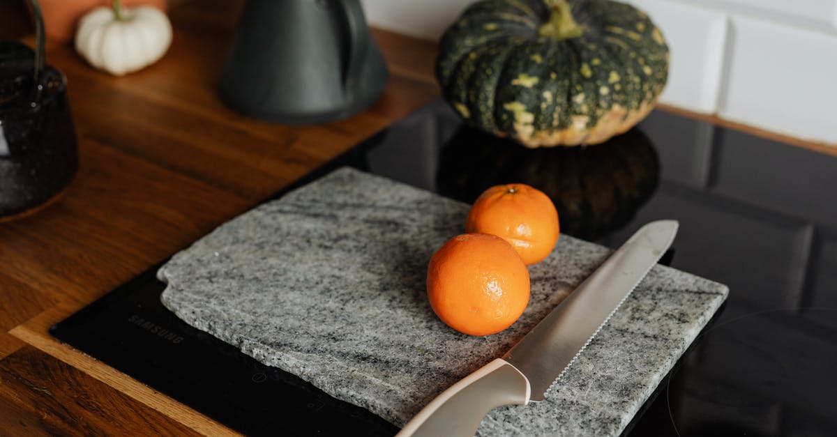 Pumpkin carpaccio: correct use of the name - Orange Fruit on Black Table Mat