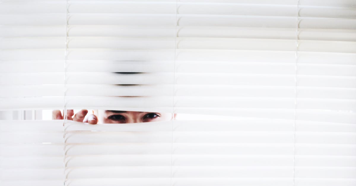 Secret to takeaway curry - Photography of Person Peeking