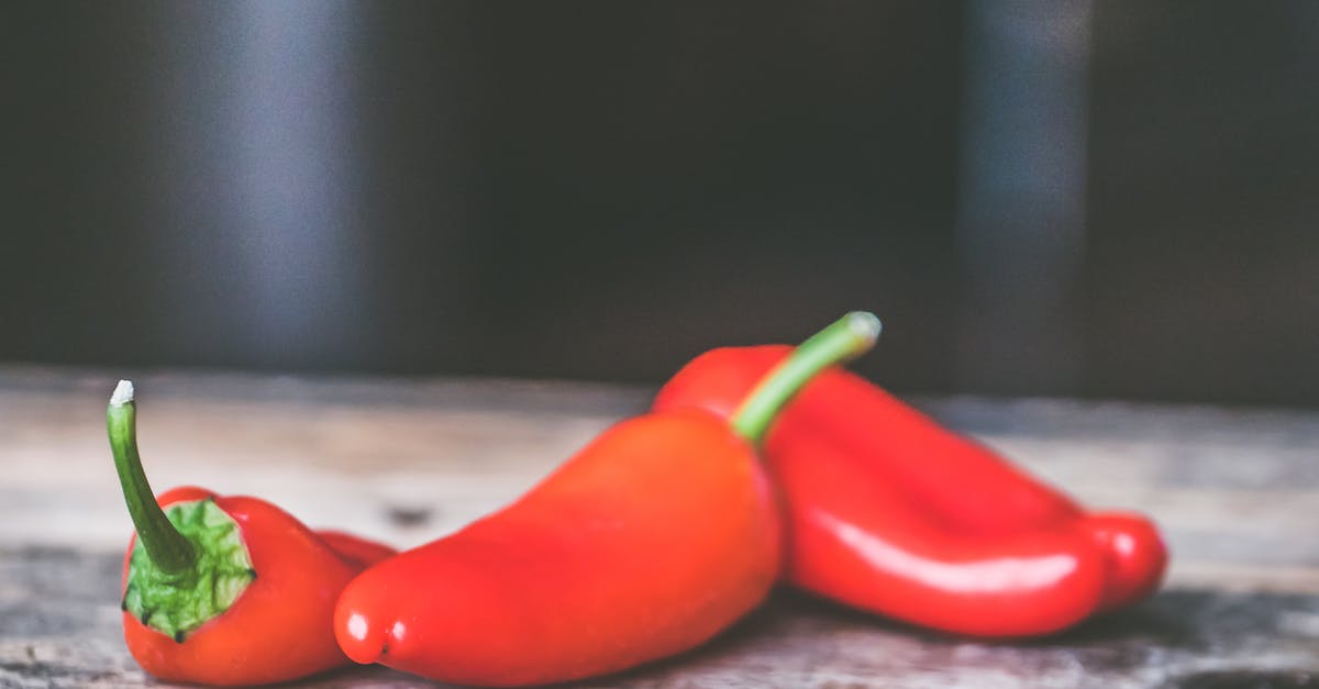 Should chili peppers be seared? - Three Bell Peppers