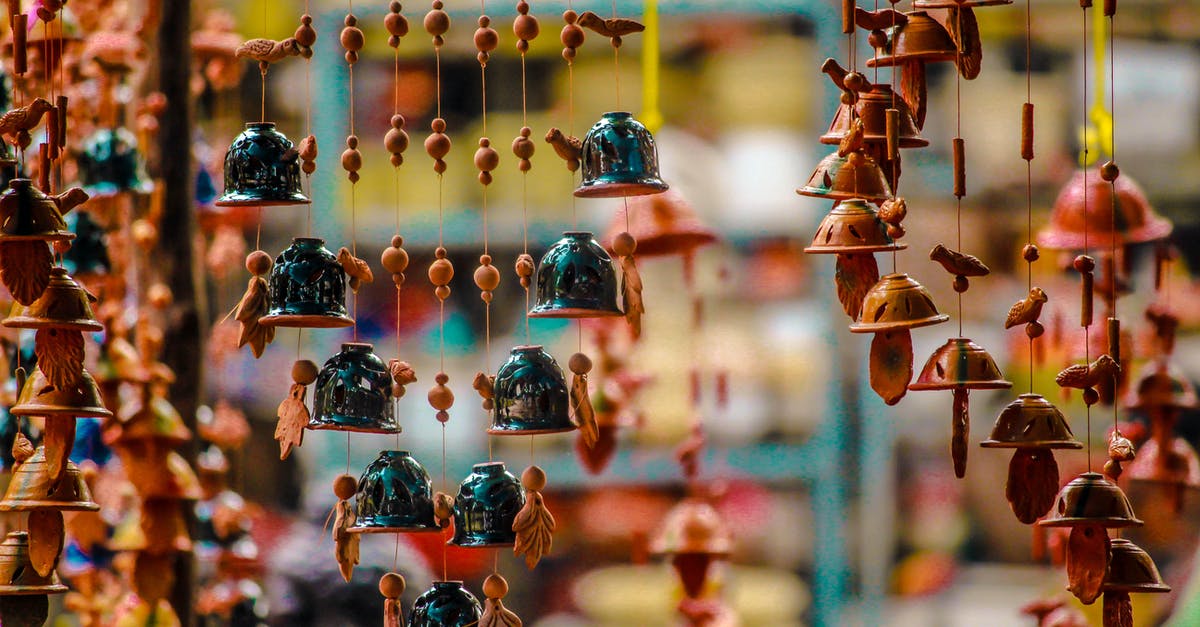 Should I buy steel or ceramic knives? - Ornaments Hanging for Sale in Market