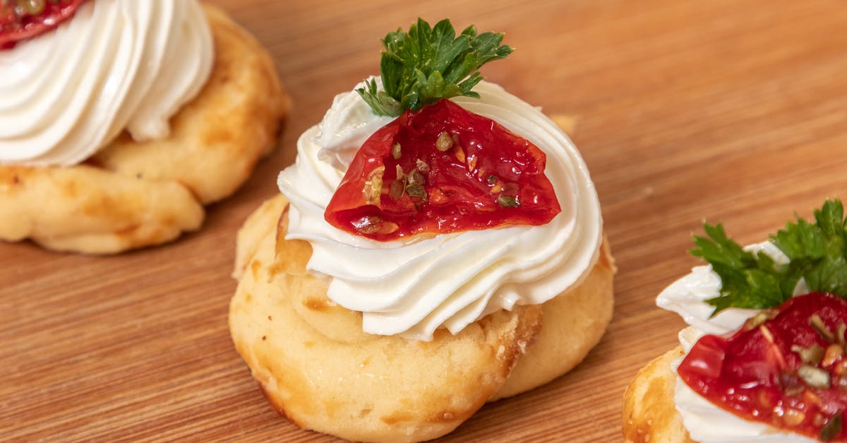Storage of cheese starter cultures - Chou buns with cream and tomatoes