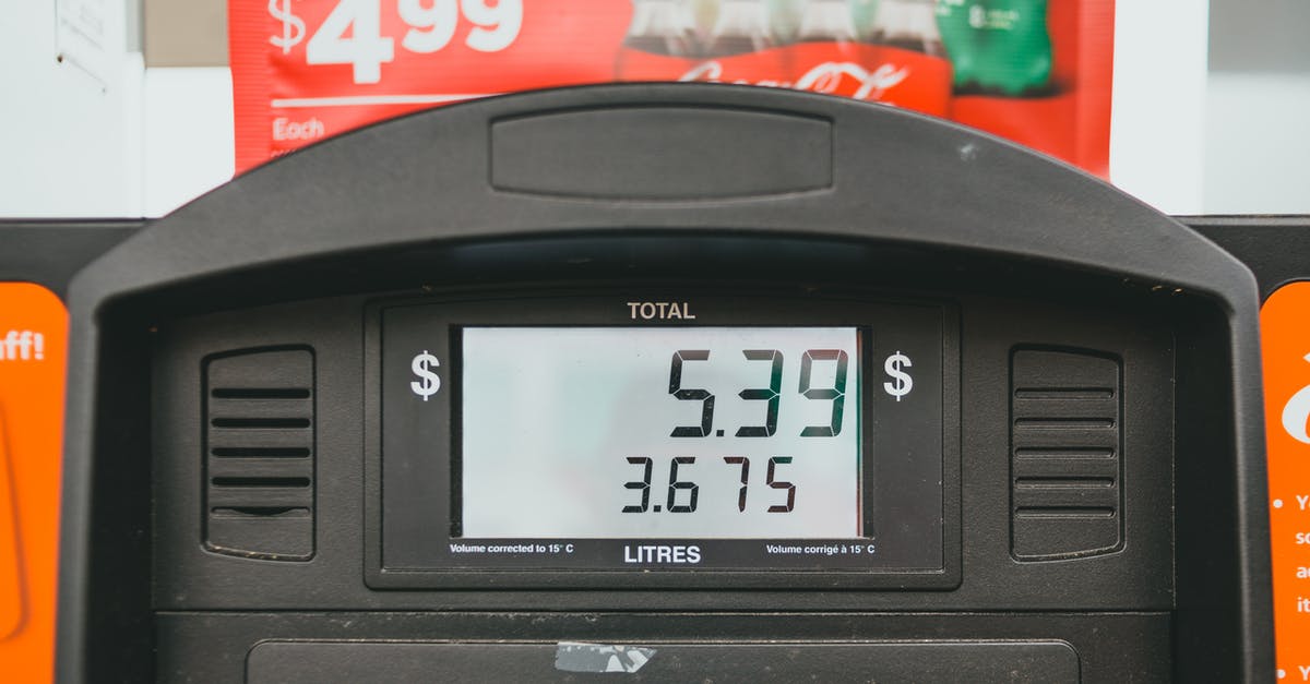 Unit price of olive oil: volume versus weight - Display Screen of a Gasoline Pump