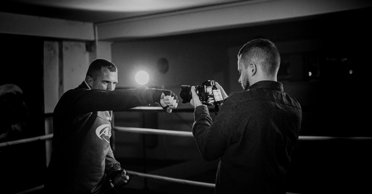 What's the proper technique for using psyllium as a thickening agent? - Powerful boxer showing punch technique against friend with camera