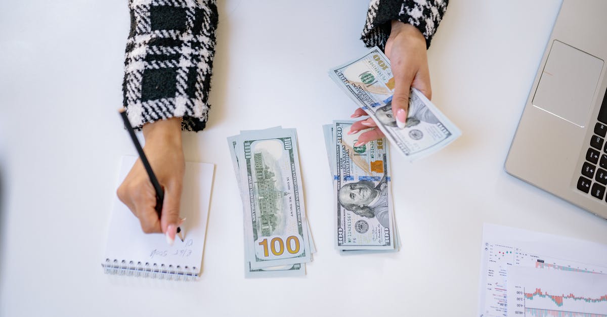 What counts as "anaerobic" re: botulism? - A Person Taking Notes while Counting Money