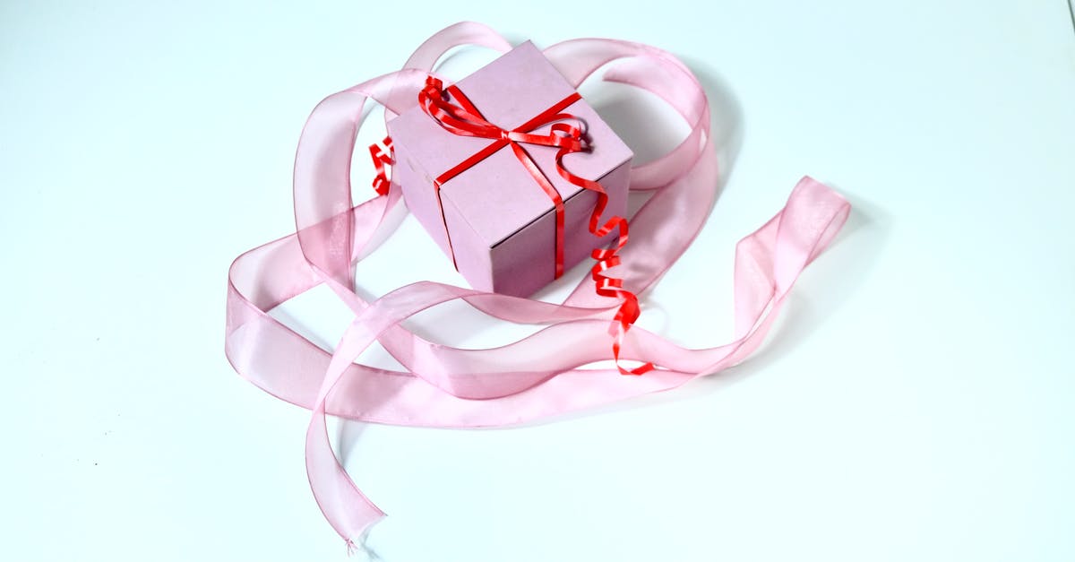 What ingredient gives vlaamse mayonnaise that special kick? - Present box decorated with red band and ribbon