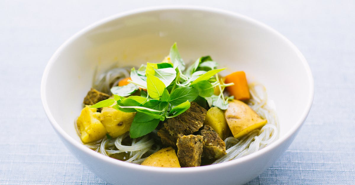 What is vietnamese pho? What exactly does it consist of? - Food on Bowl