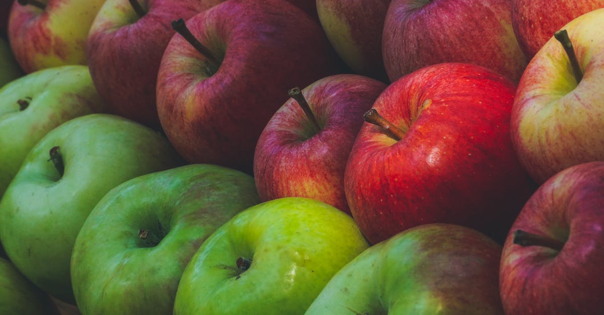 Why does apples bought at the market feel sticky? - Red and Green Apples