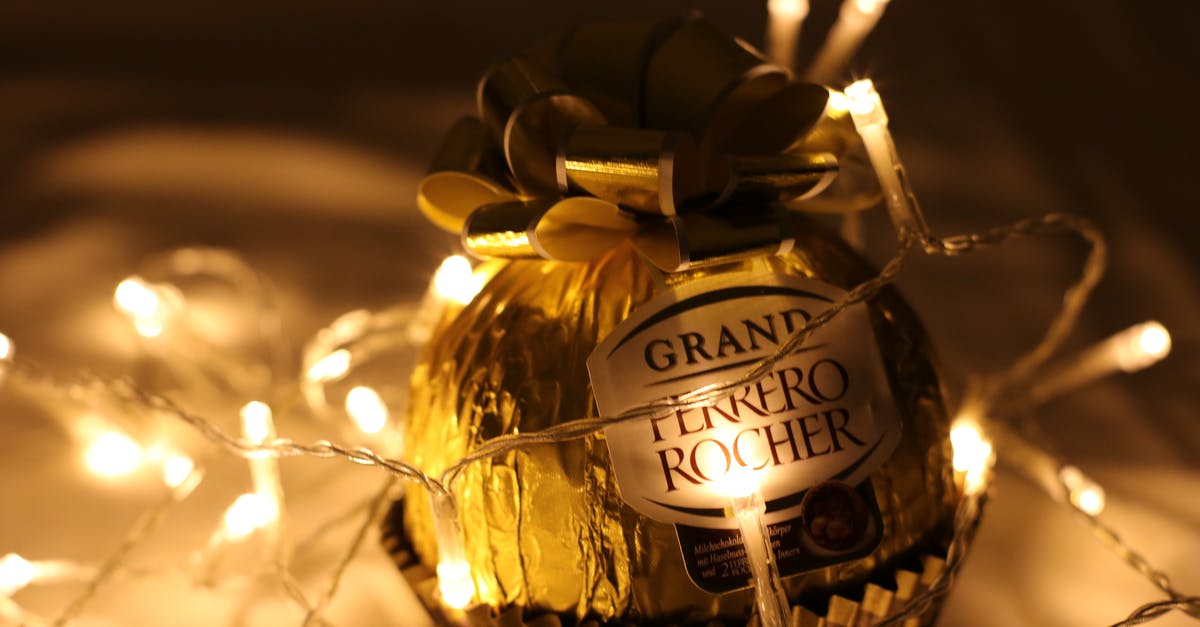 Why is there such a big difference of carbs in dark chocolate? - Grand Ferrero Rocher Bauble